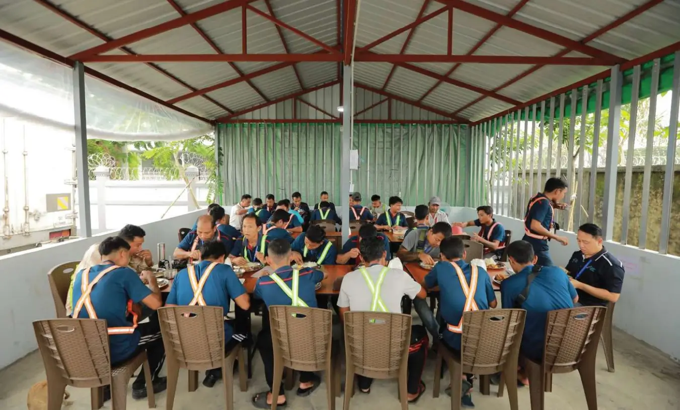 Lunch arrangement for the staffs and the management
